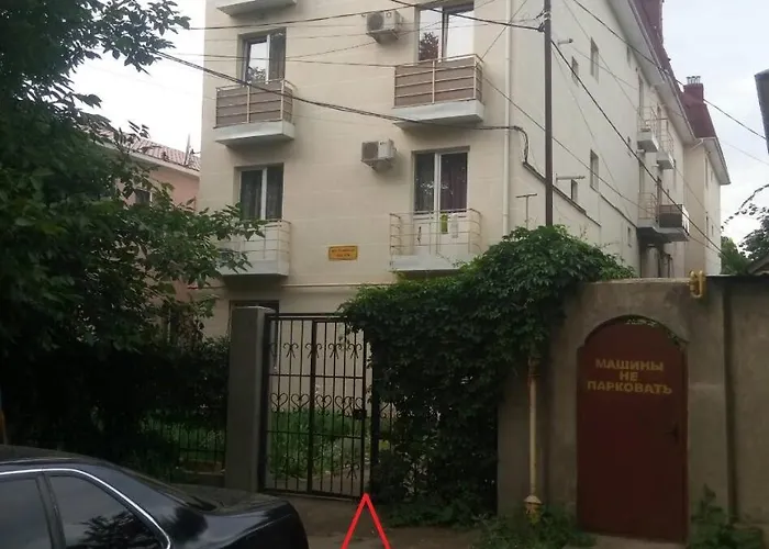 возле самого моря *